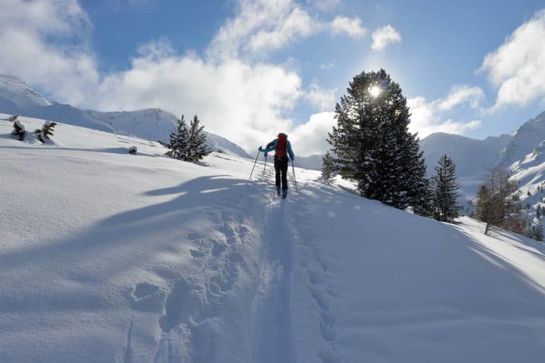 Read more about the article Narty w Polsce – czy kupować ubezpieczenie narciarskie?