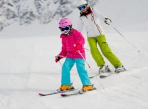 Szkoła narciarska – jak wygląda nauka jazdy?