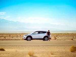 Read more about the article Co zabrać w podróż samochodem? 60 najważniejszych rzeczy – LISTA