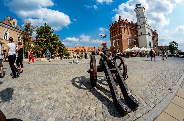 Read more about the article Sandomierz- co warto zobaczyć TOP 20 niesamowitych miejsc i atrakcji.