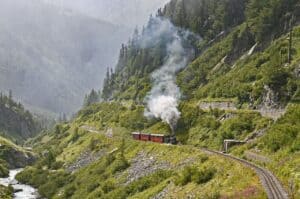 Podróże kolejowe. Eksplorowanie świata z perspektywy pociągu